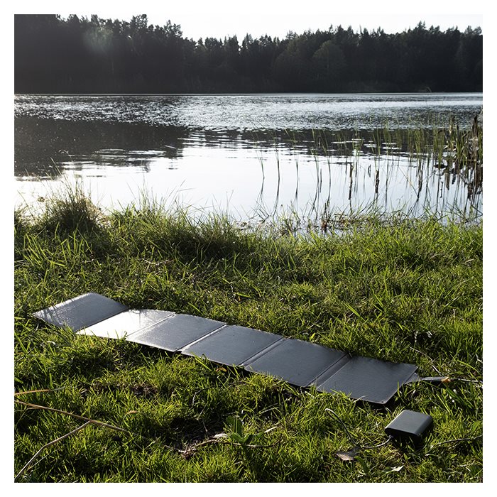 Aqiila SunBird P56 Foldable Solar Charger 45W