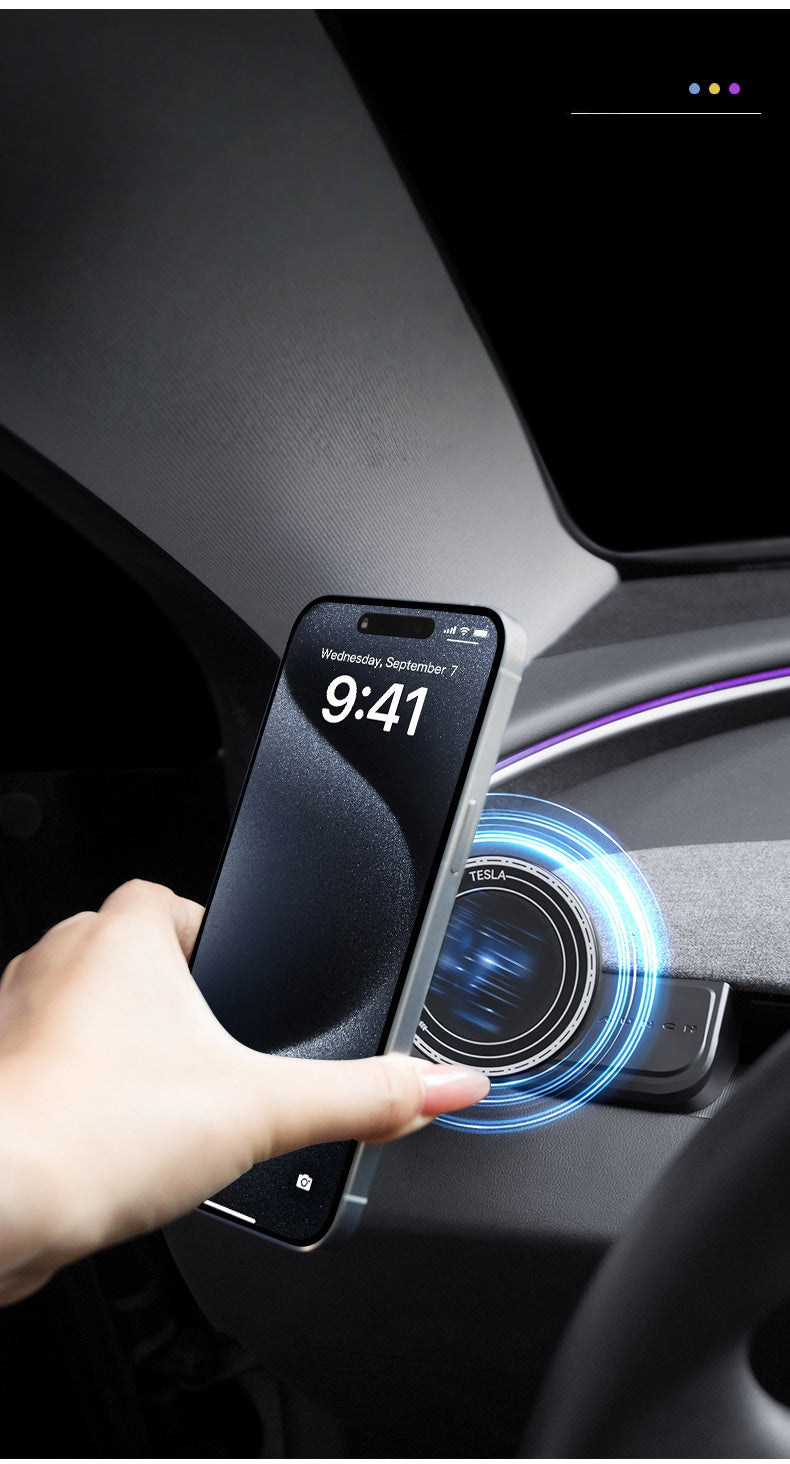 Dashboard phone holder: Tesla Model 3 Highland & Model Y Juniper